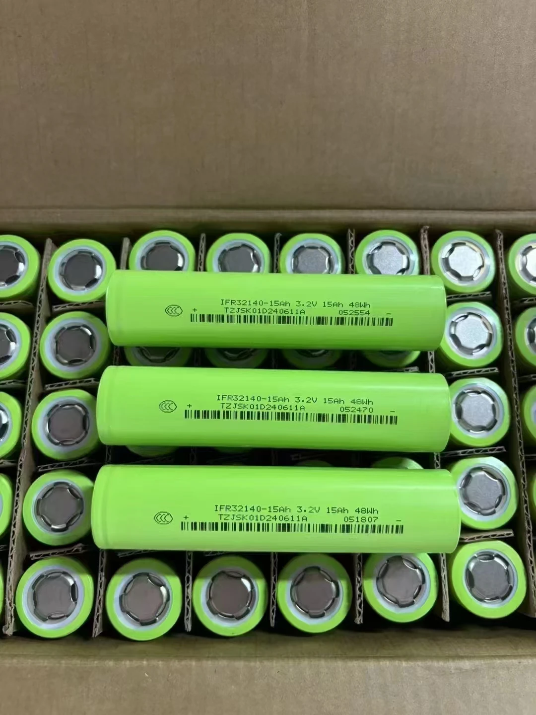 Cylindrical Lithium Cell 15Ah 3.2V LiFePO4 32140 15A Lithium iron Phosphate Battery For Solar System