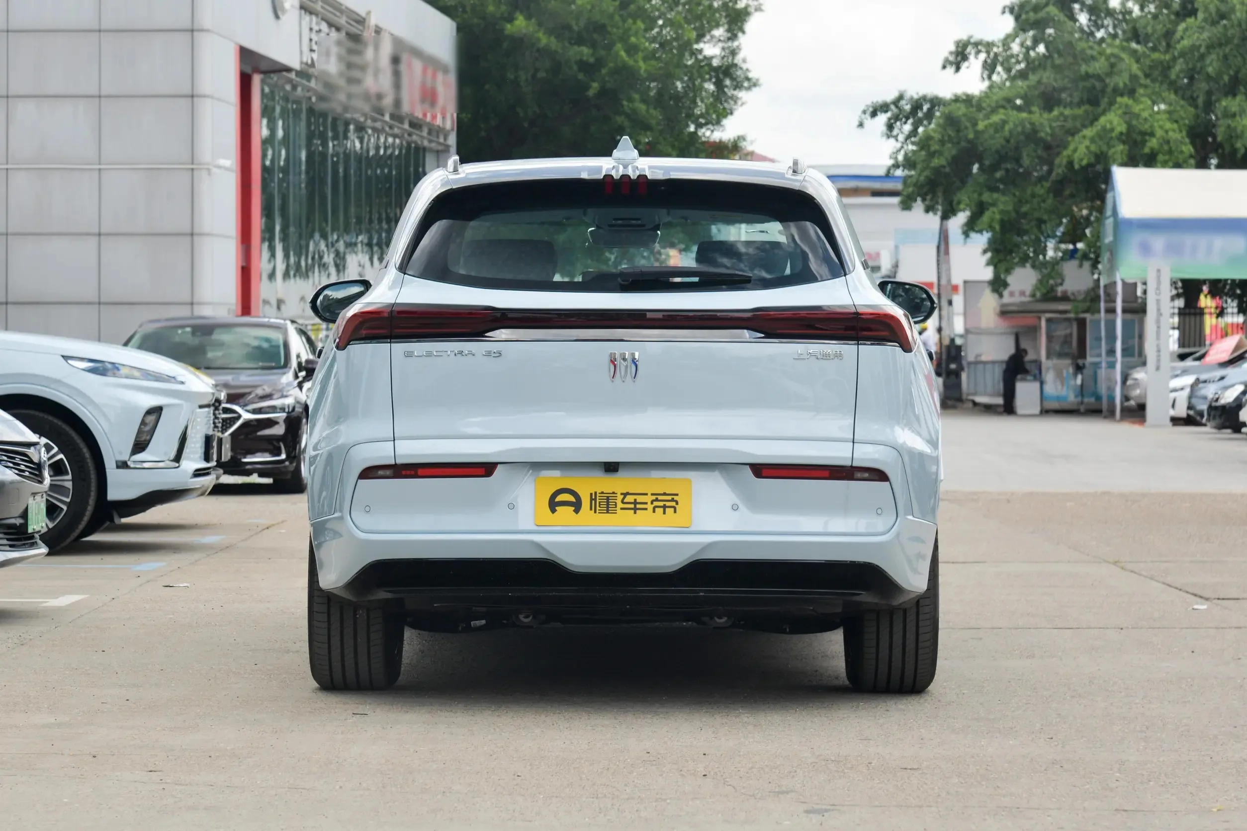 2023 Buick E5 Премиум дальний выпуск-электрический внедорожник с дальним диапазоном 620 км интеллектуальная помощь при вождении роскошный электрический