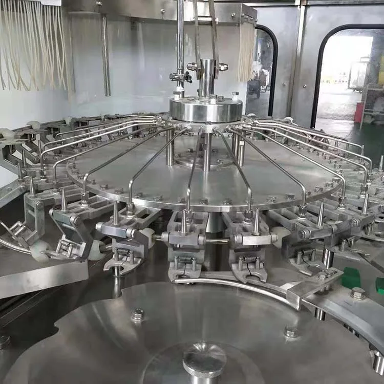 Промывка и наполнение оборудования для чистых питьевой ПЭТ бутылок