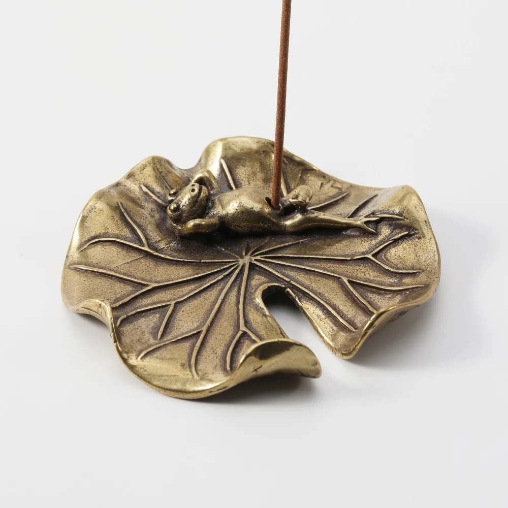 MAXERY Solid Brass Frog Lotus Leaf Incense Holder Ornaments Antique Brass Incense Burner Decorationrner for Church and Yoga