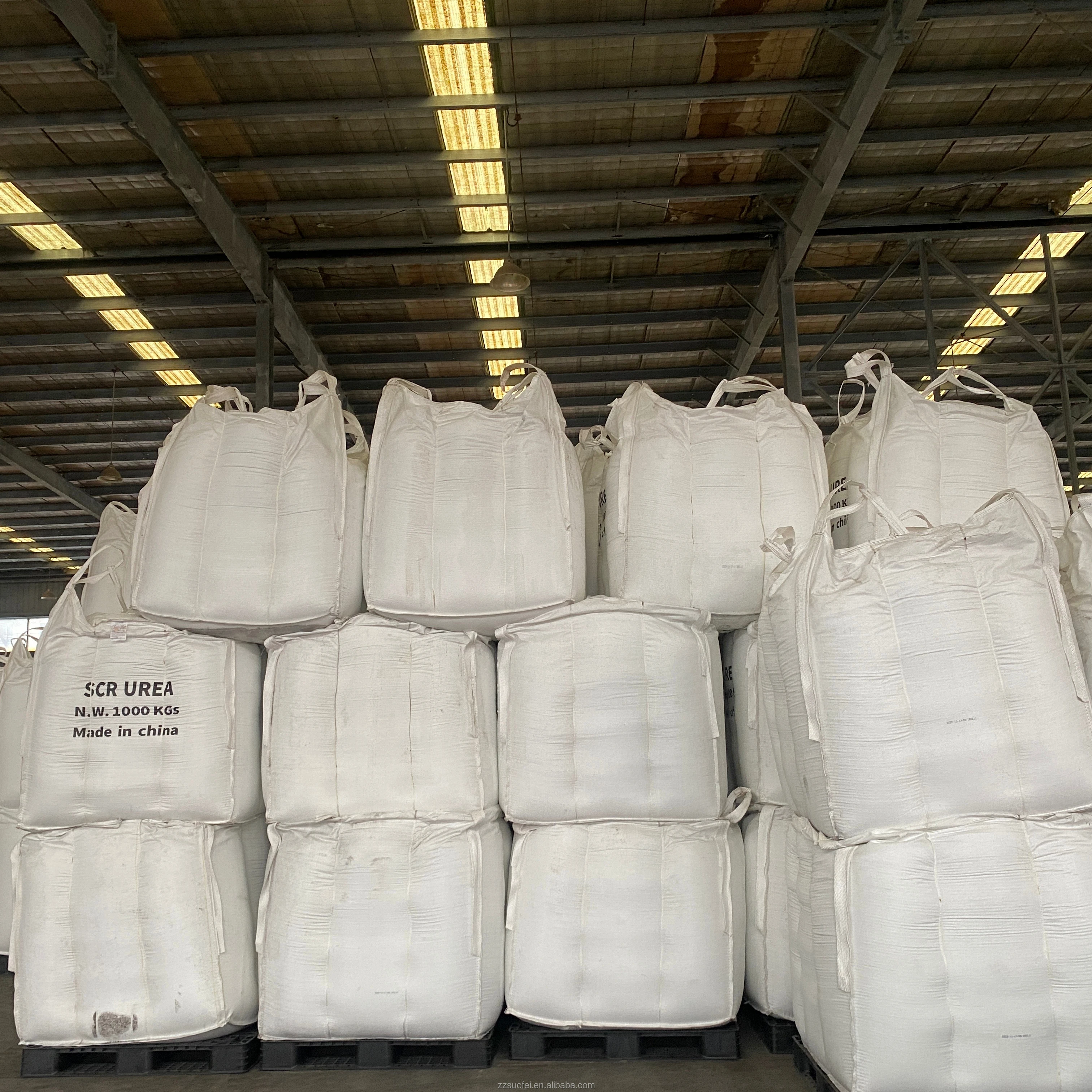 Частицы мочевины для автомобилей/удобрение мочевины/Внешний вид: бесцветные