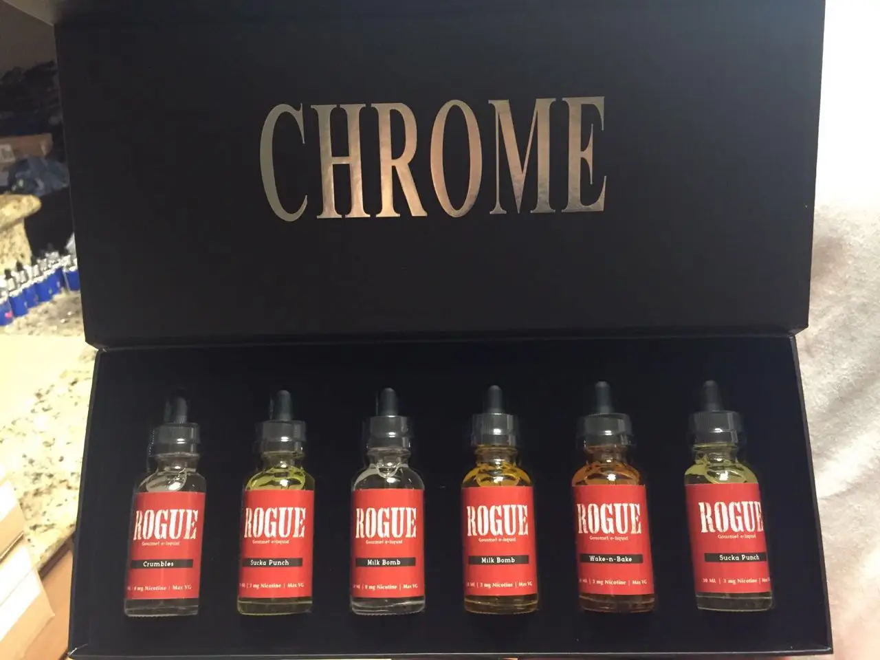 custom magnetic closure cosmetic gift 10ml CBD oil dropper glass perfume bottle set essential oil packaging box with foam tray