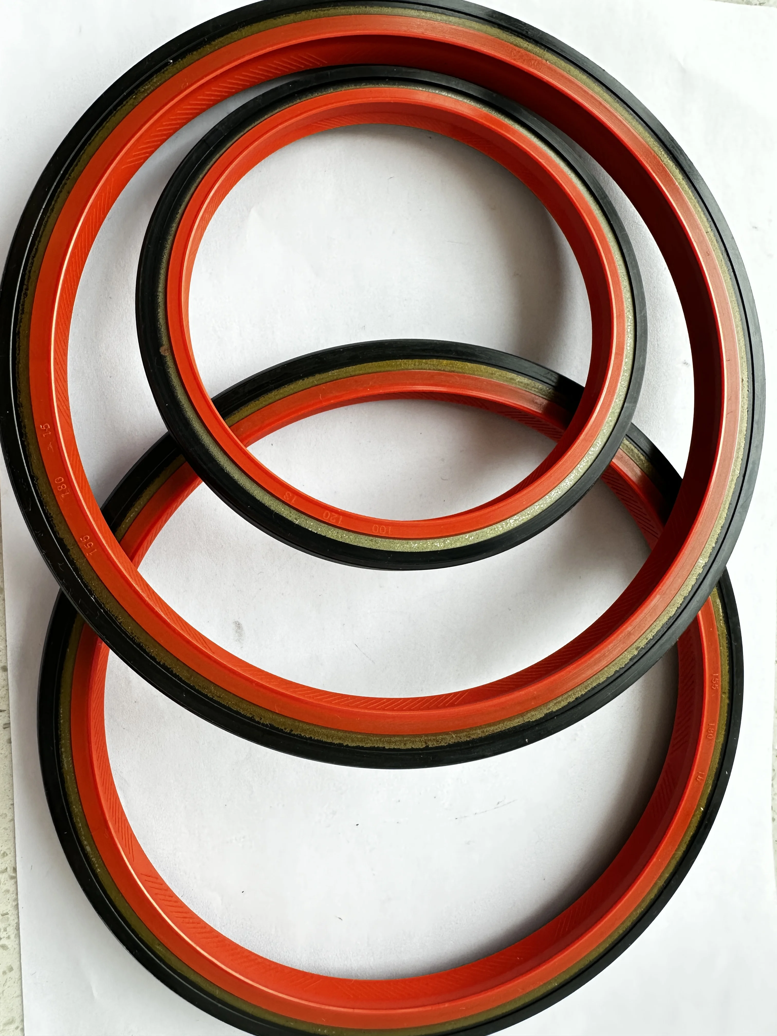 JINQI ISX15 QSX15 ISX QSX Engine spare parts Crankshaft Real Oil Seal 4965569 4926527 4101422 3680095 4962603