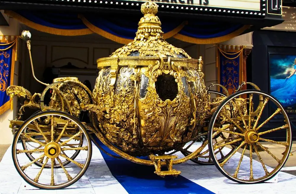 hollywood golden carriage made in China