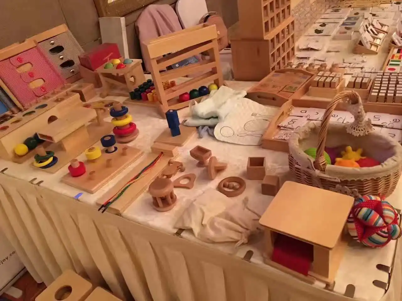 New Wooden House Beautiful Baby Toys Montessori Infant Toddler Toys Stacker