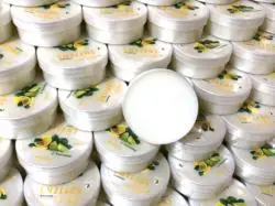 Best Sale and High Quality United Arab Emirates White Petroleum Jelly Packing 250 ML with great price