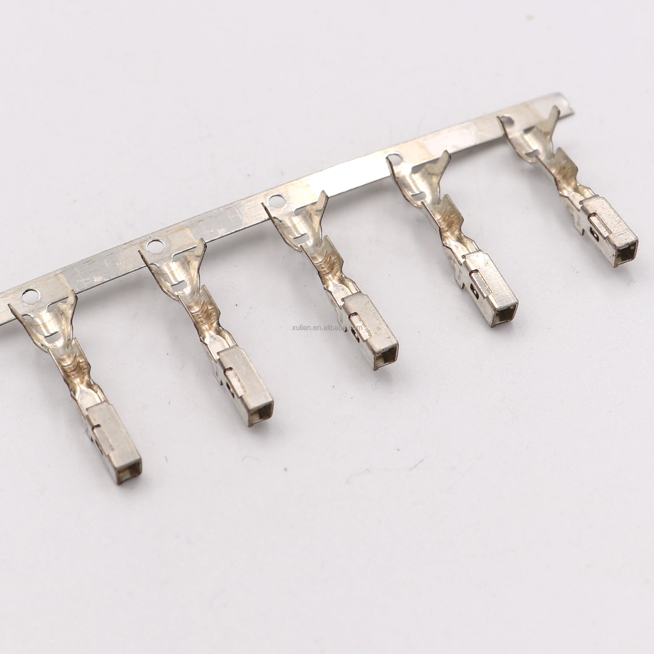 Domestic 7116-4021 automobile terminal 2.2 plug spring DJ621-2.2A