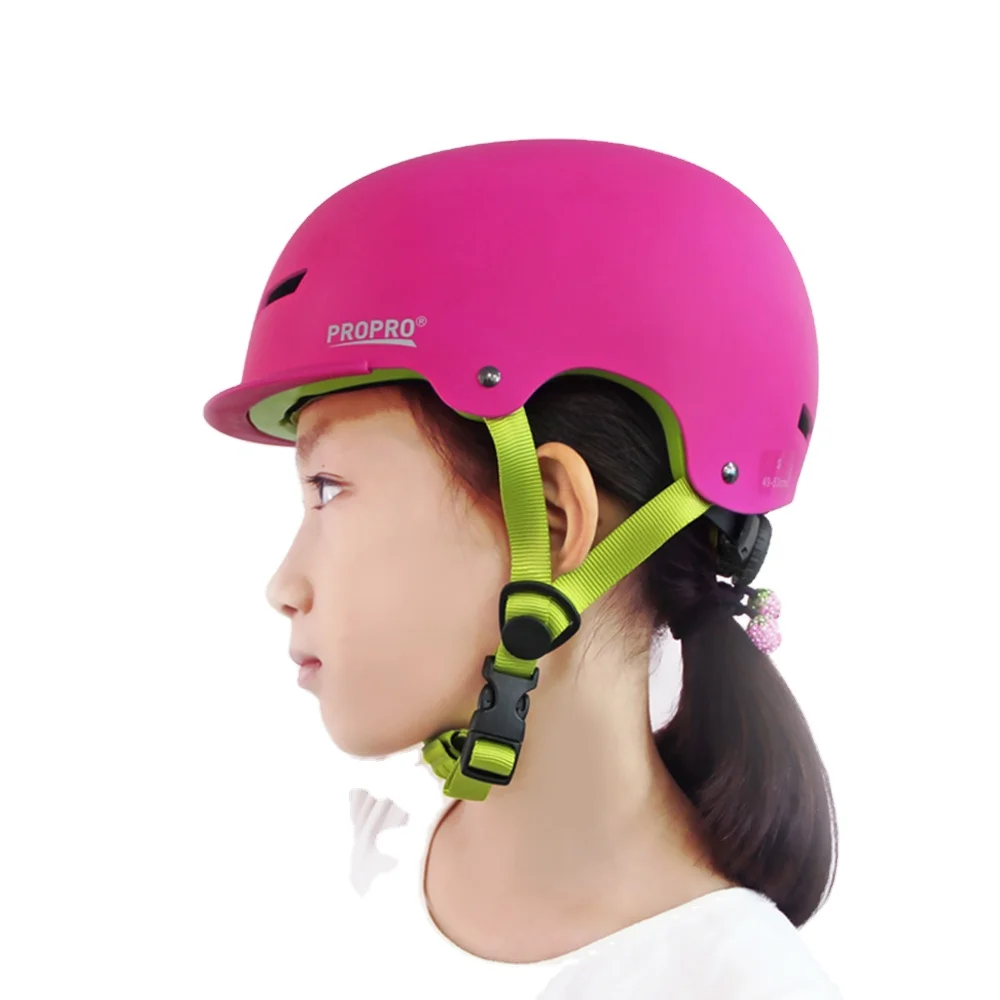 Hot Sale New high quality kids and adults skateboard helmets outdoor safety protective multi-color helmets