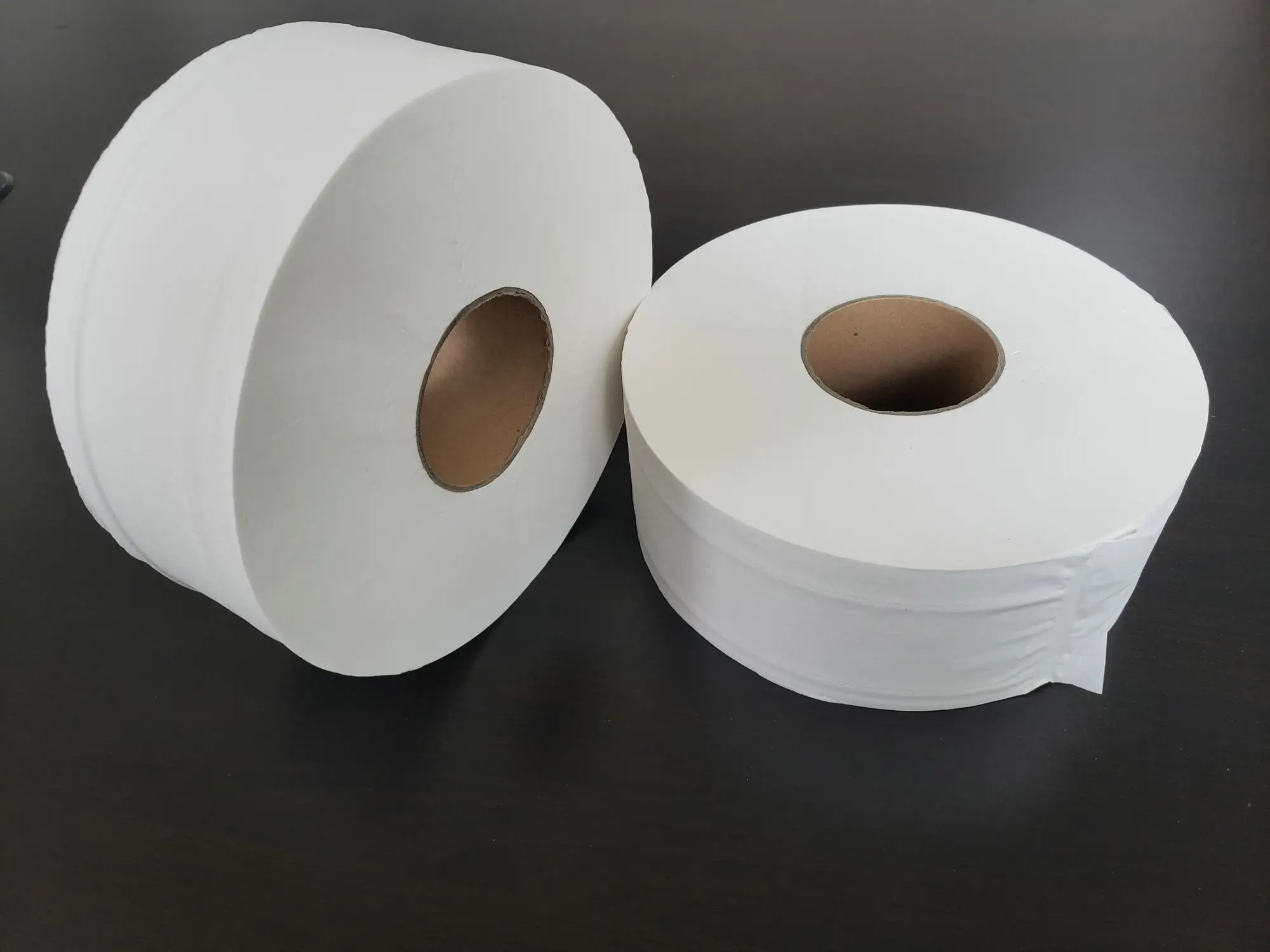 Custom Toilet Paper Factory 1/2/3 ply 20 gsm Toilet Paper Jumbo Roll Toilet tissue