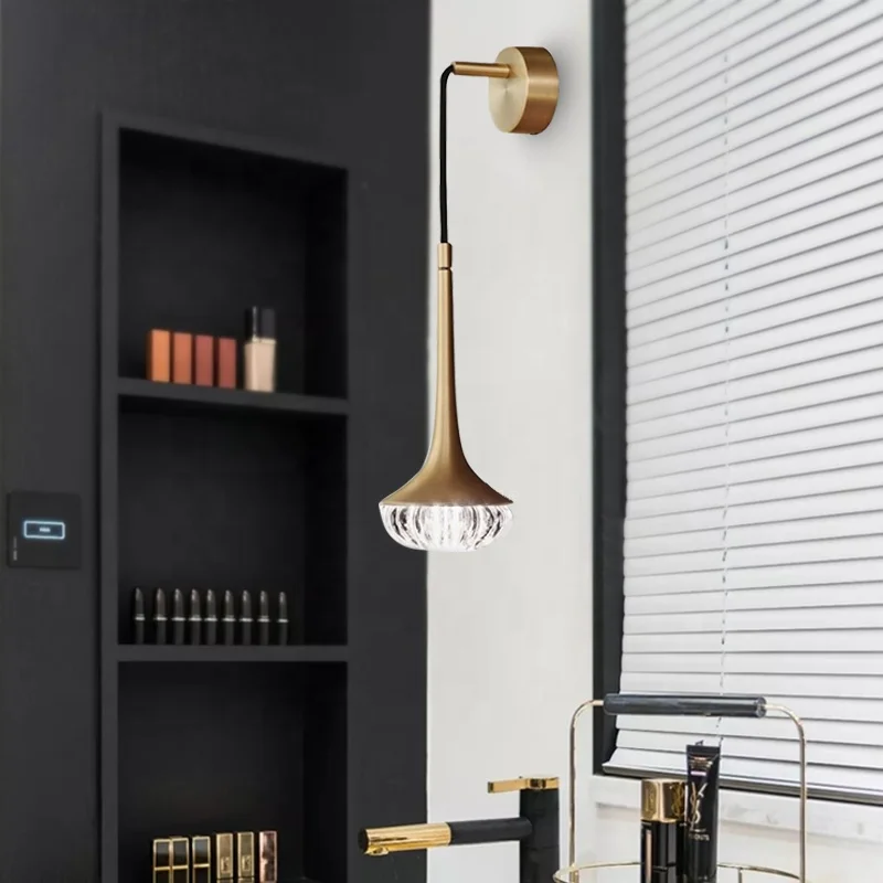 America Style Brass Hanging Wall Light Bathroom Vanity Lamp For Indoor Mirror Decor With Crystal Glass Wall Sconce