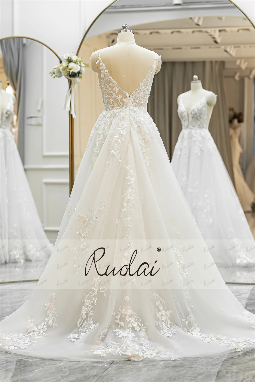 Ruolai QW01836 Elegant V-neck Beading Lace Spaghetti Bride Dressing Gown Luxury Wedding Dresses 2024 and Trendy for Bride