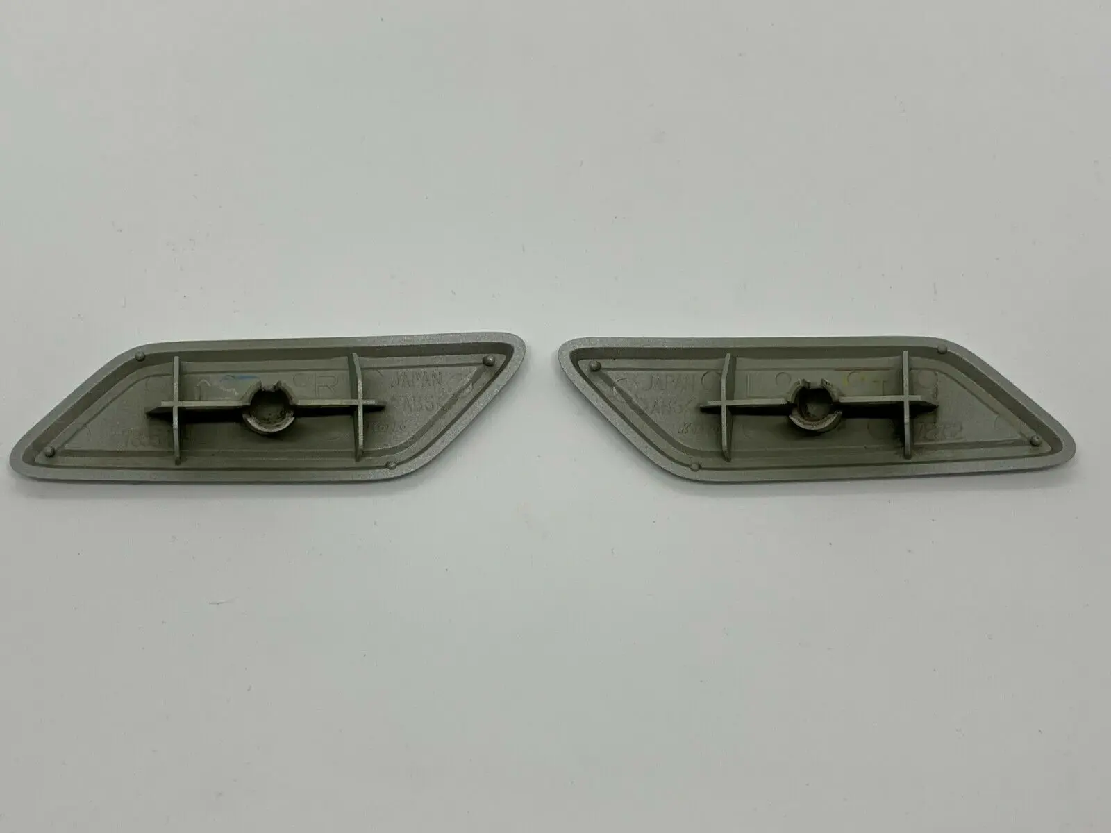 headlamp washer cleaner cover trim cap nozzle For Toyota Camry 2006-2009 85044-33090 85045-33040