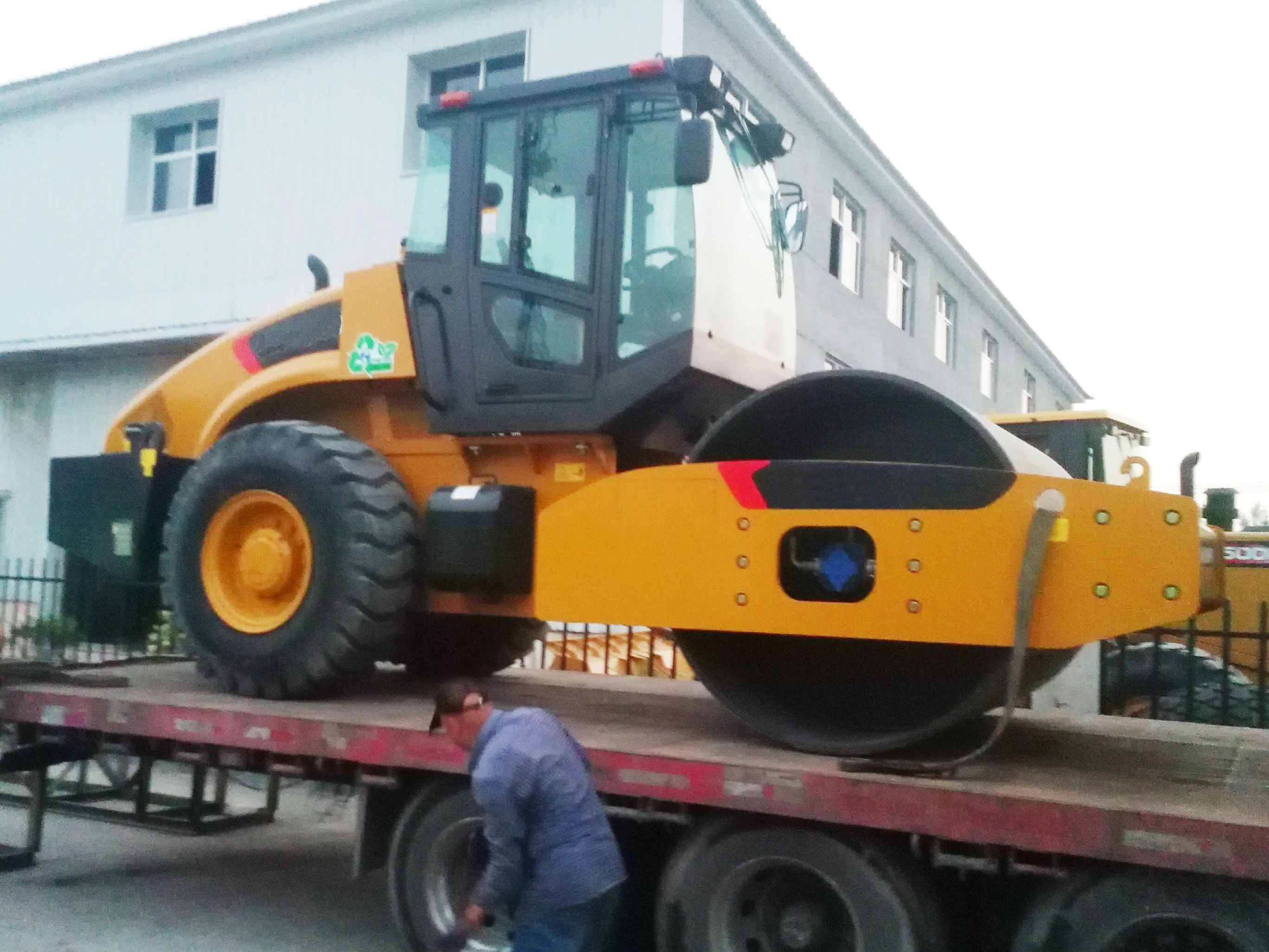 Road Machinery 16 ton Roller with Spare Parts XS163J
