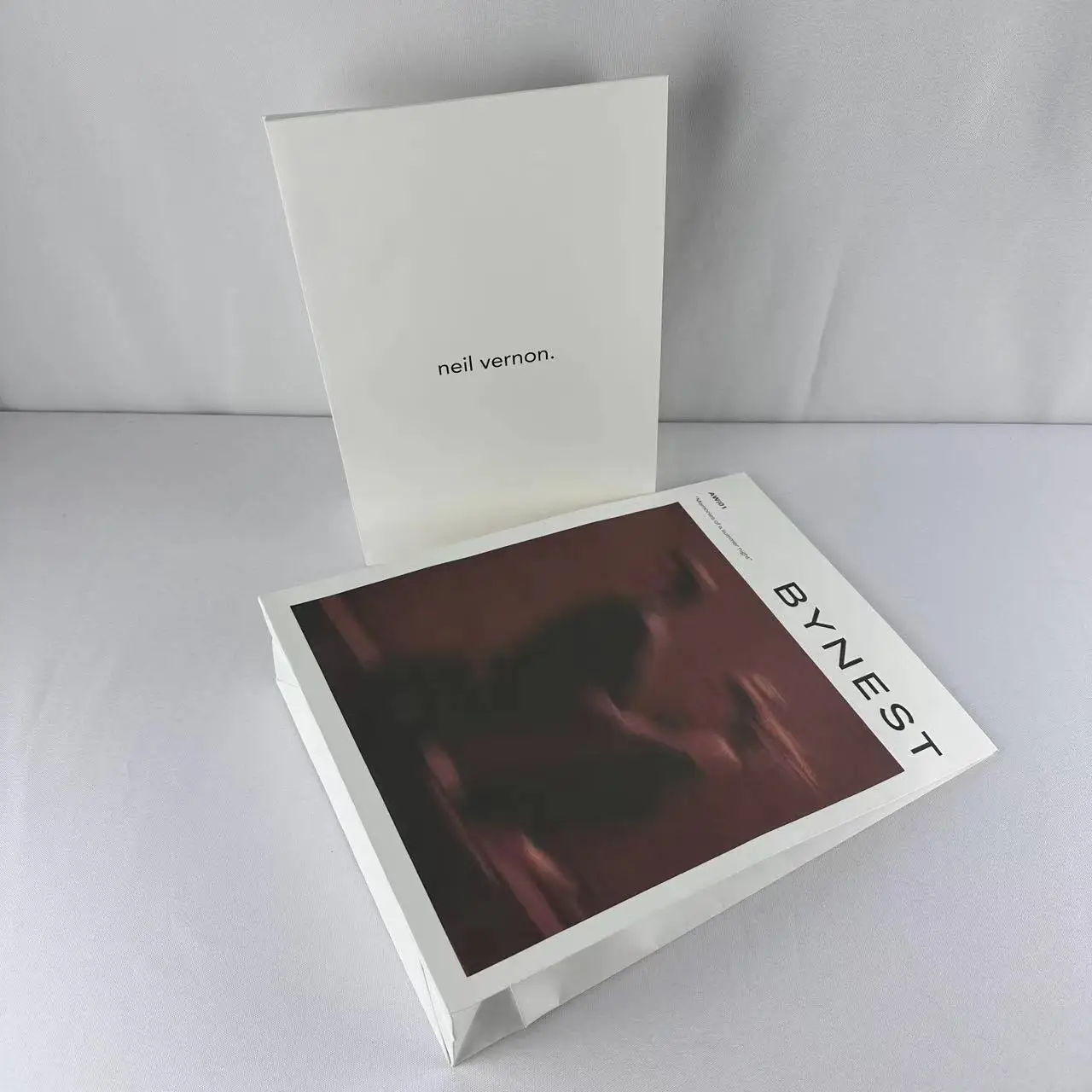 custom paper gift bags kraft paper mailer bag Expandable White paper bag for Clothes Underwear hoodie sweater