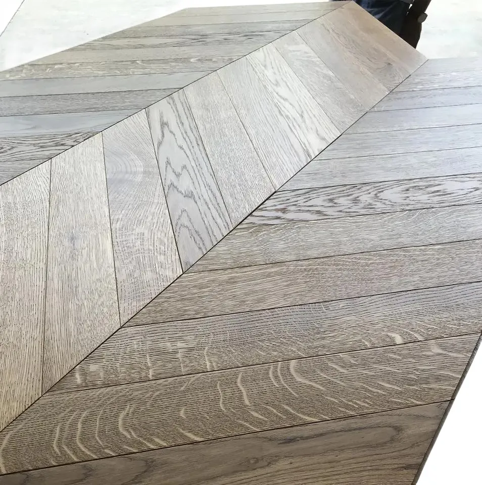 European White Oak Engineered Wood Floors covering surface Chevron Oak Engineered flooring Parquet Flooring