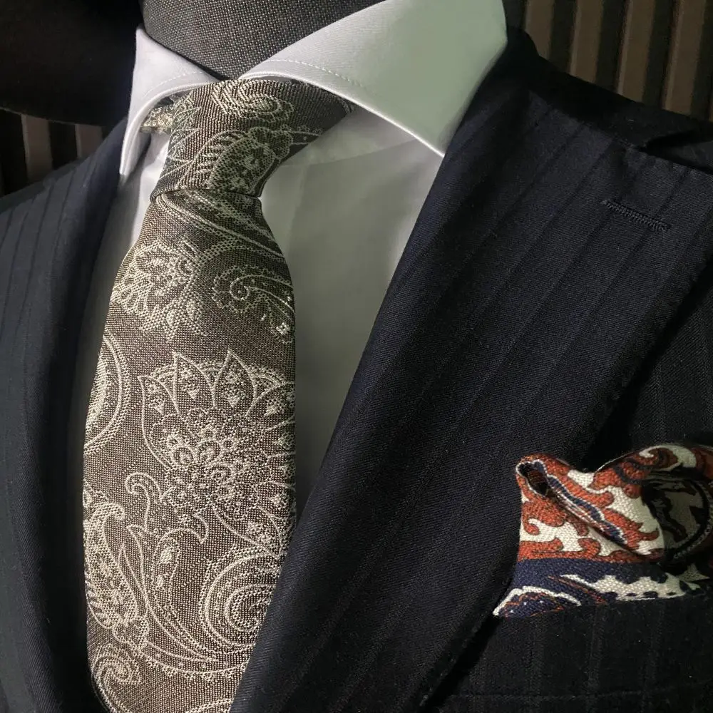 High-end customized silk handmade tie