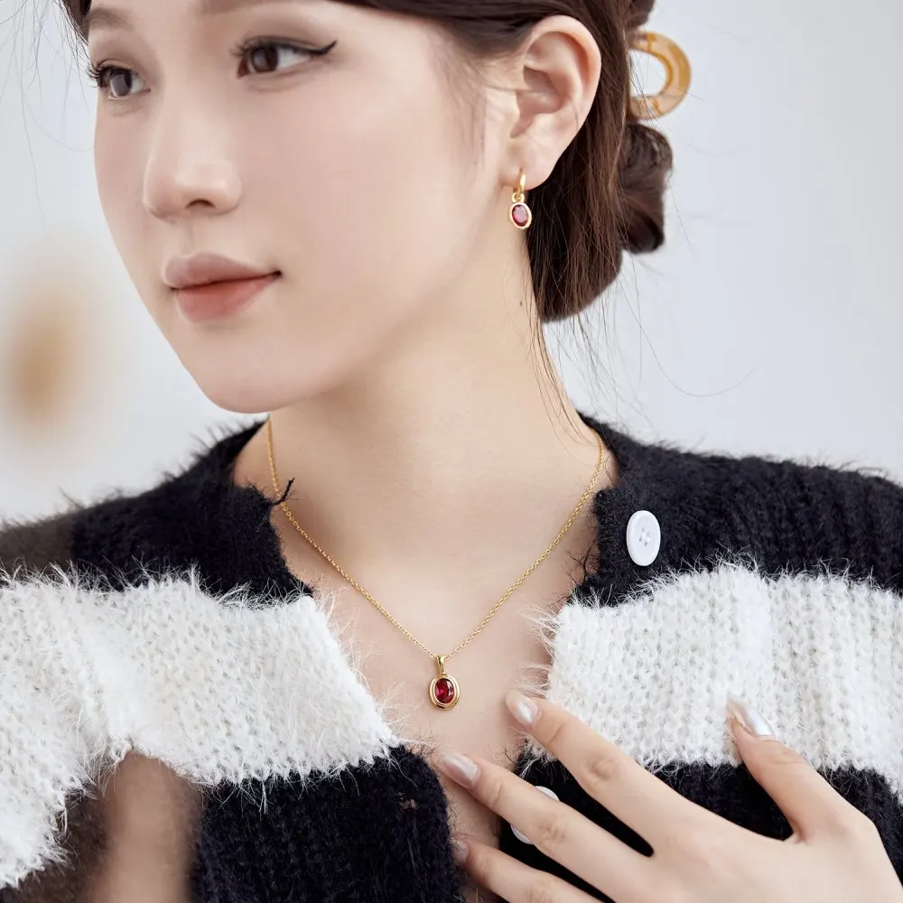 Dylam Best Valentine Days Gift In Stock Fine Jewelry 925 Sterling Silver Red Oval Shape 5A Zirconia Pendant Necklace