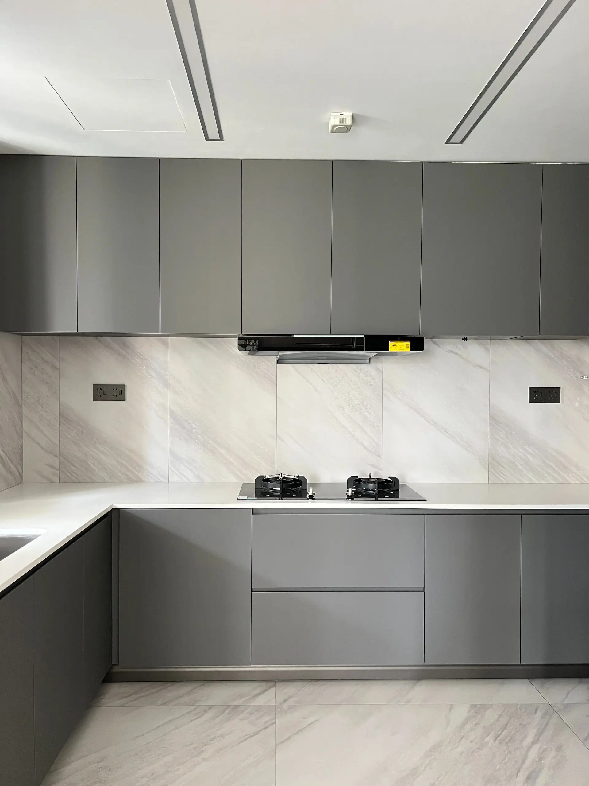 Wholesale Custom Modern High Gloss Kitchen-Cabinets MDF Plywood Solid Wood Wooden Modular Kitchen Cabinet