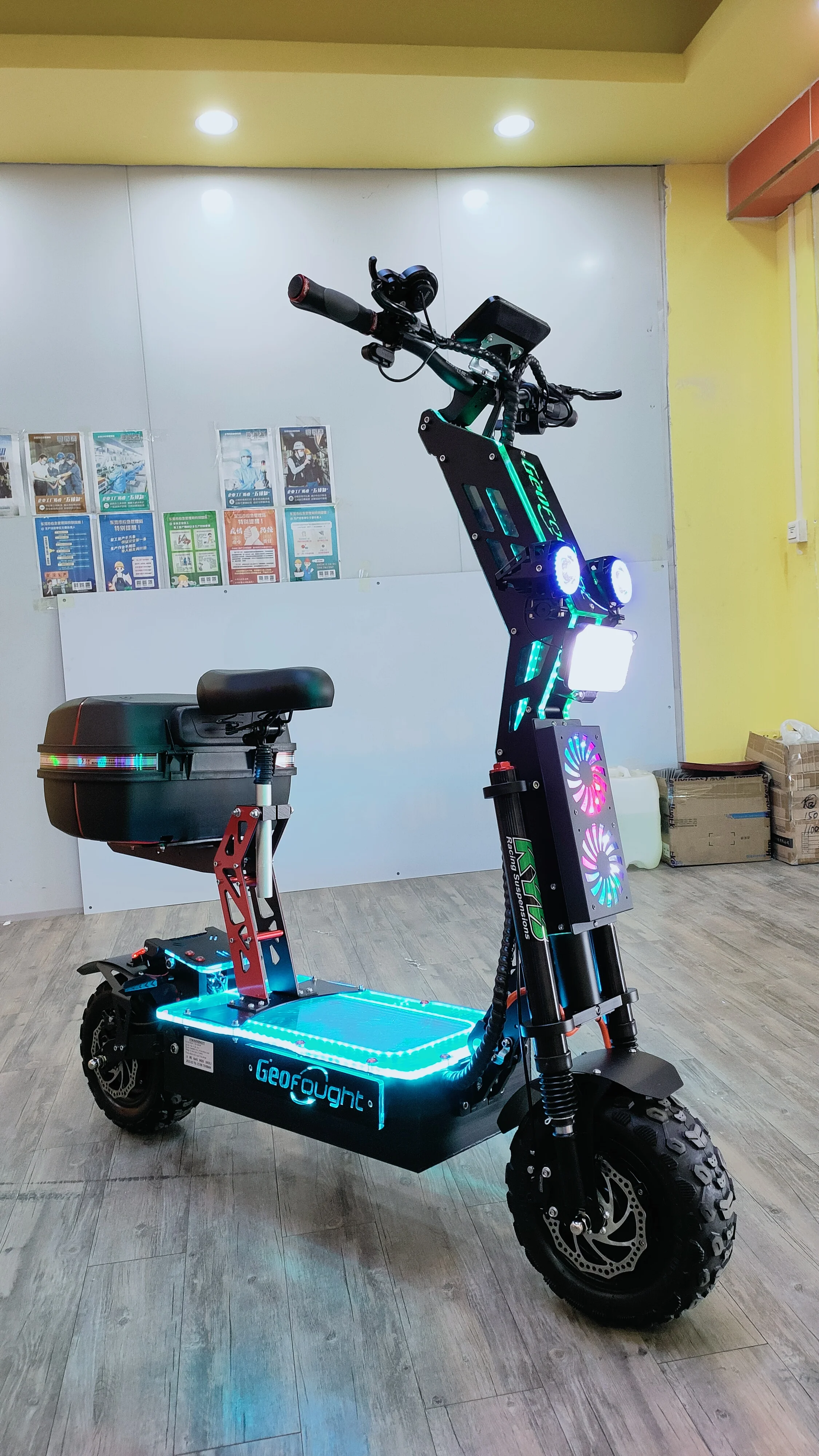 High Power Wholesale Dual Motor E Scooter 72V 8000Watt 15000W 30-100Ah 14 Inch Off Road Folding electric motorcycle eu With Seat