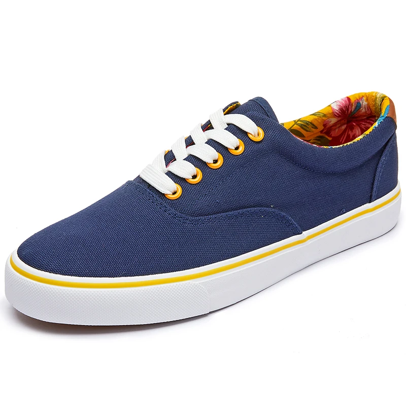 KH Factopry Wenzhou Factory Wholesale Walking Style Men Canvas Sneakers Low Top Slip-On Classic Fashion Canvas Shoes For Men