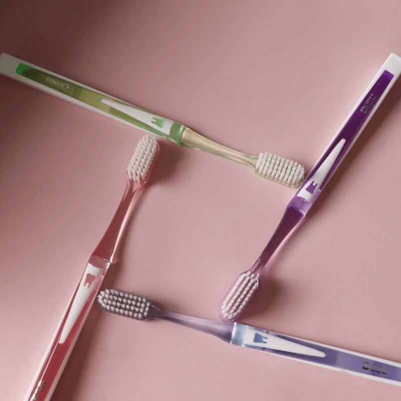 Hot Selling Home Bathroom Supplies Custom Logo Clear Plastic Handle Dental Brush with Soft Bristle