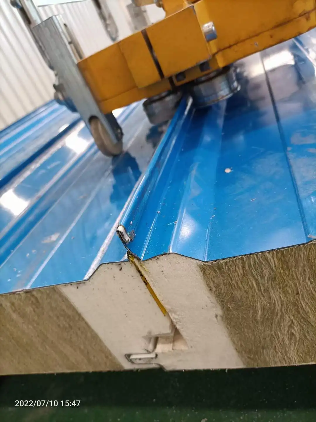 Polyurethane Sandwich Panels for Sale EPS Sandwich Panels Insulated PU Roof Sandwich Panel Movable Wall PU + Color Steel Sheet