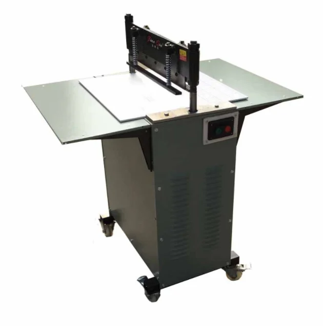 Автоматическая машина для резки ткани зигзаг