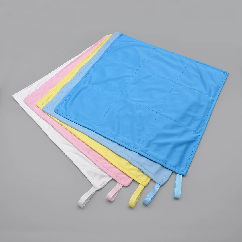 100% Polyester Reusable 3 Layers Dustless Cleanroom Rags Critical Environment Microfiber Cleaning Cloth