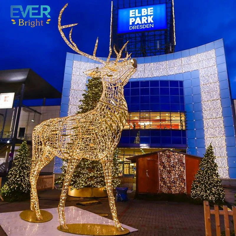 Pre lit large 3D christmas motif light led reindeer outdoor