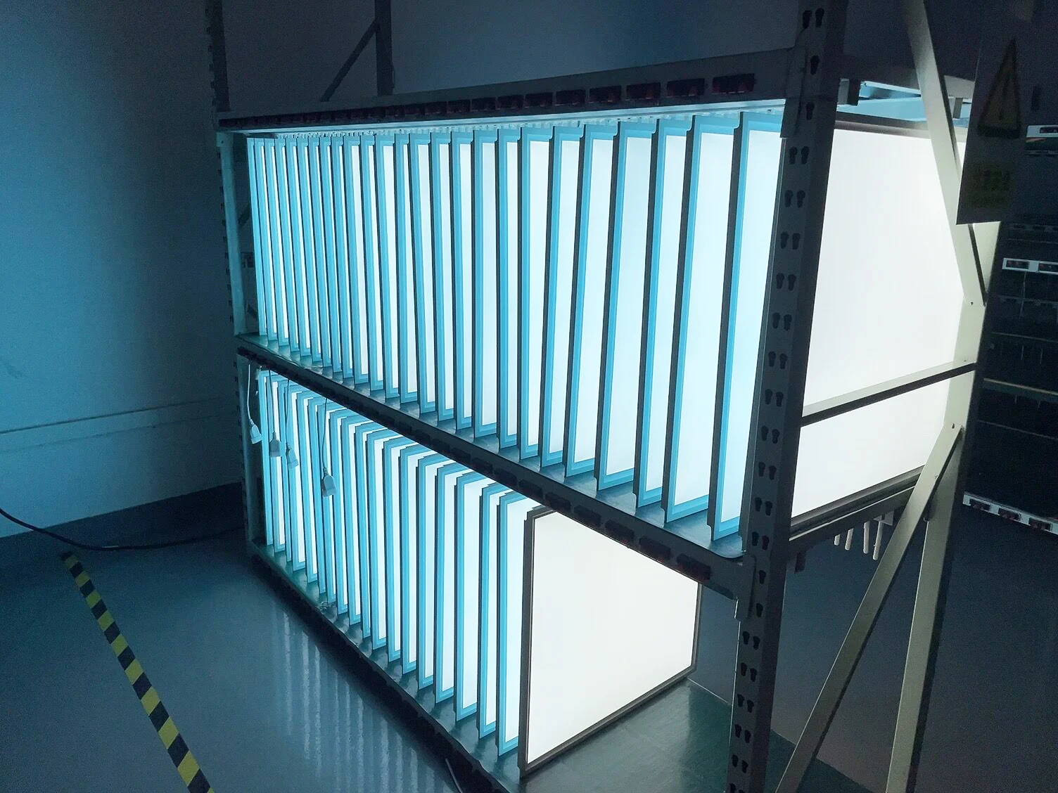 UGR Led Panel Light SKD 48W 6500K 2x4 300x300 120x60 1200x600 60W 600x600 Led Panel Light