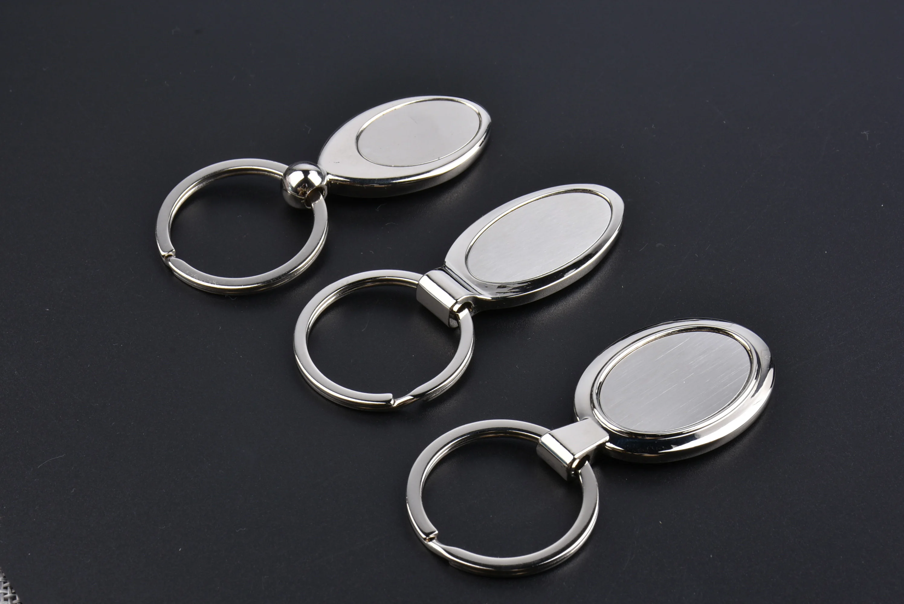 
Custom High Quality Company Logo Metal Die Cast Metal Keychain Maker 