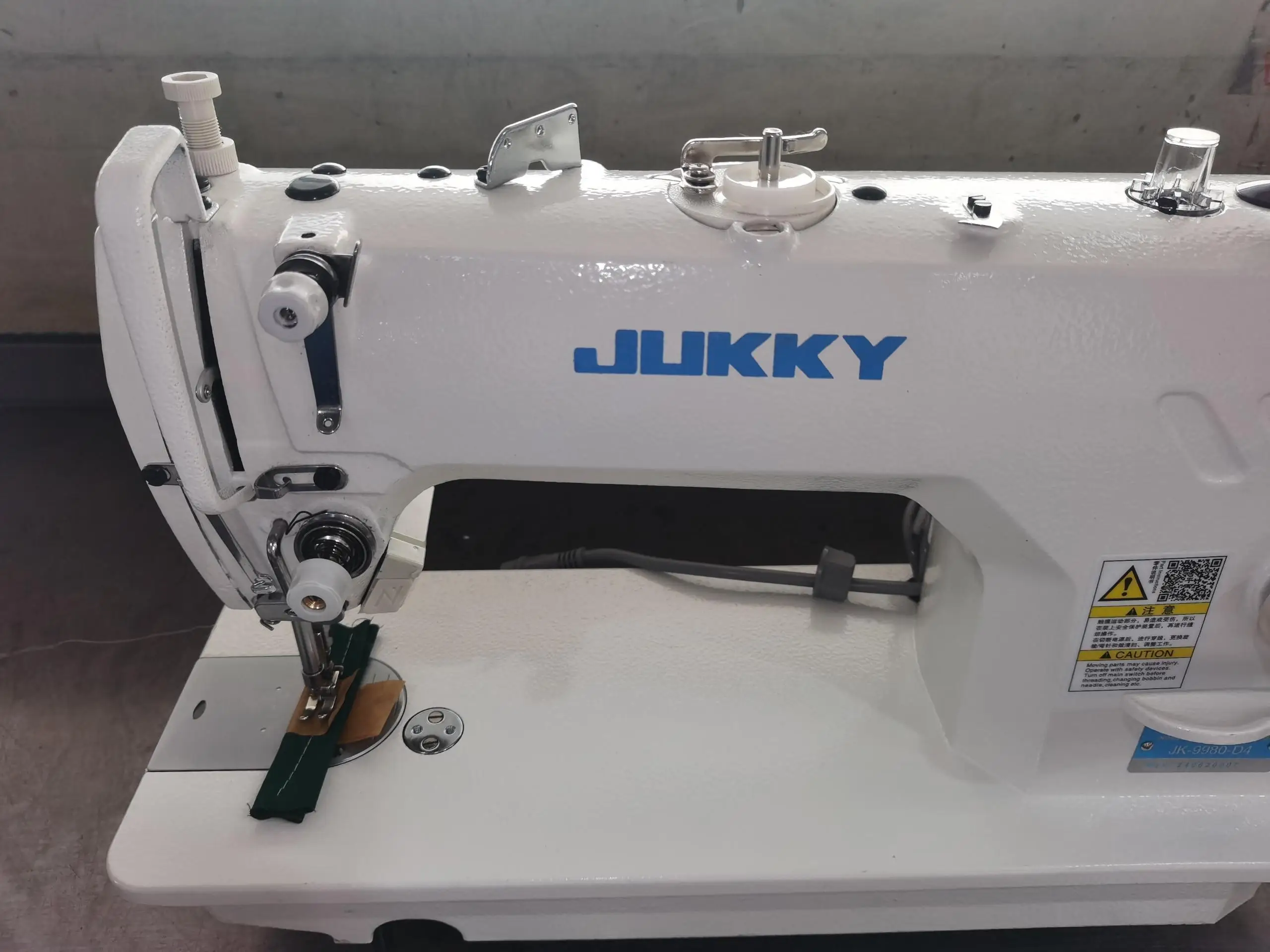 JUKKY 9980-D4 промышленное качество мини-швейная машина с высокоскоростным прямым приводом автоматический новый двигатель плоская кровать ручная подача