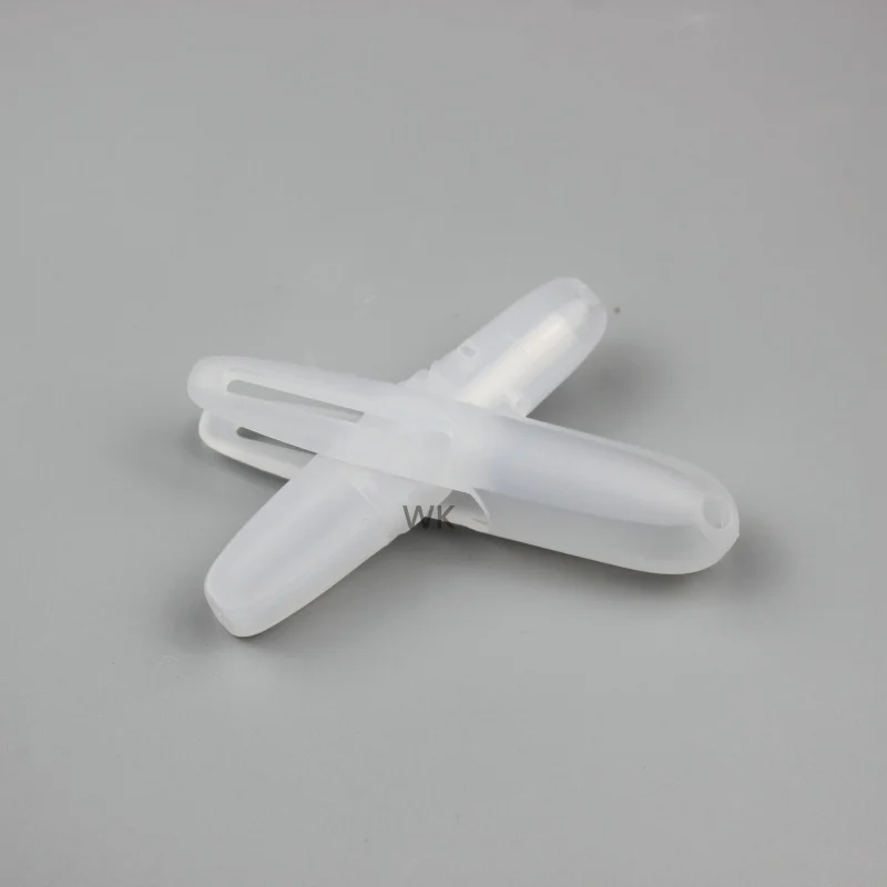 Цветной носовой ингалятор с эфирным маслом