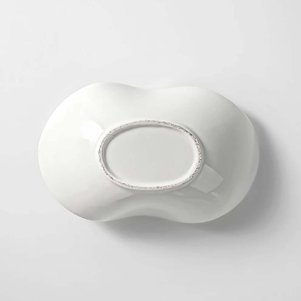 Pure White Ceramic Irregular Bowl For Restaurant Hotel Fine Dining Tableware Supplier Contemporary Design Porcelain Serving Bowl