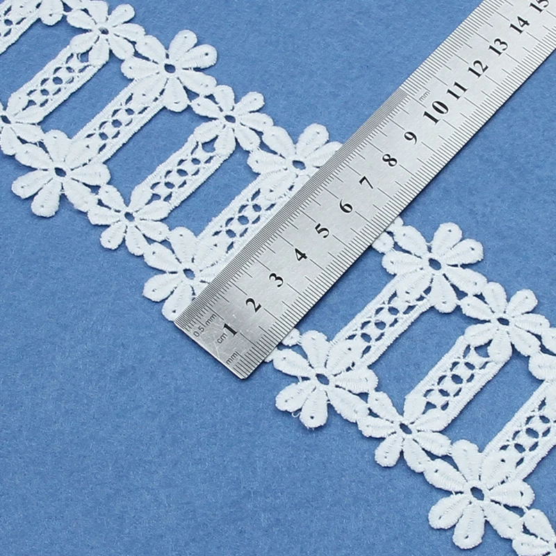 Factory wholesale water soluble polyester fiber material lace fabric trimming white embroidery lace ribbon trim for curtains