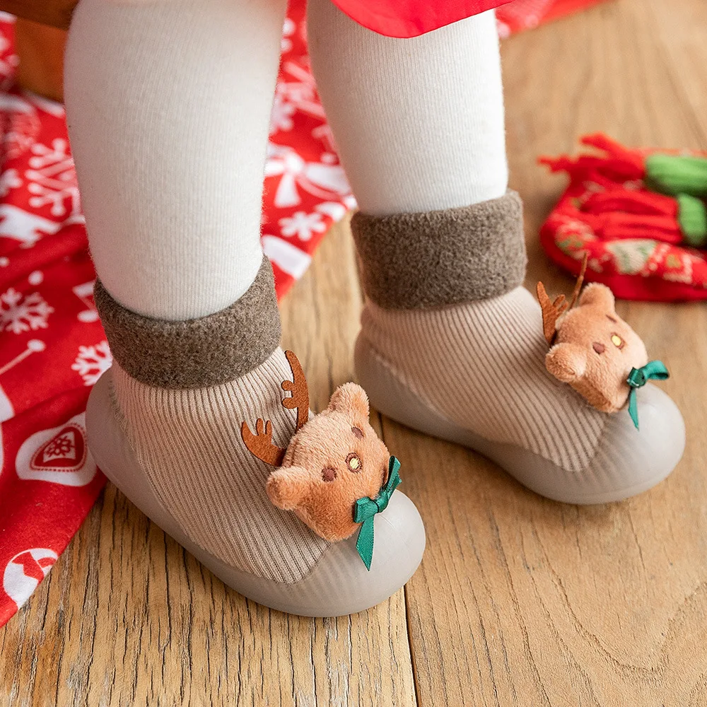 Wholesale Thickened Plush Warm Baby Shoes New Year Baby Gift Christmas Socks Non-Slip Baby Rubber Soles Socks