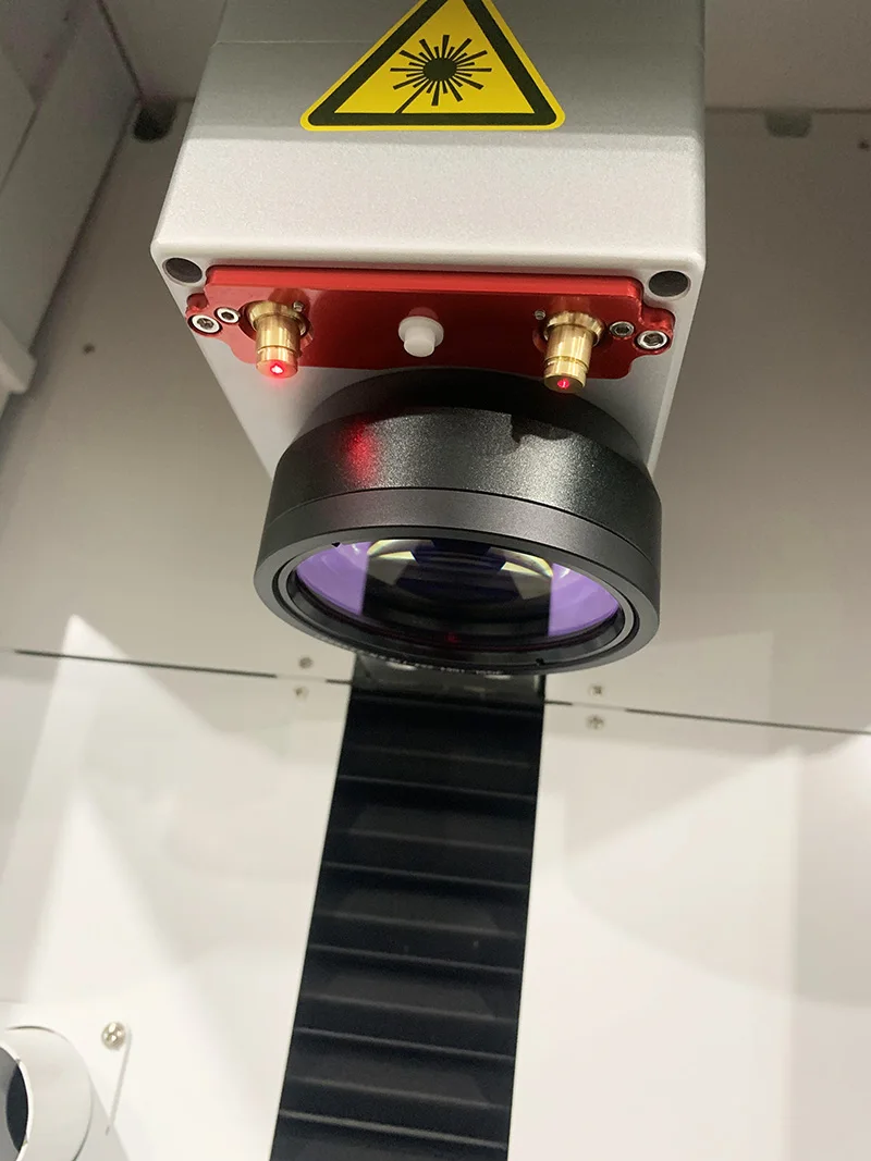 Auto-focus JPT MOPA LP-E 20W 30W 50W Enclosed Fiber Laser Marking Engraving Machine Shielded Laser Marker CE Certified 1064nm