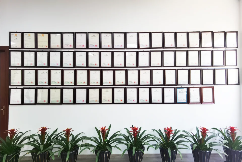 VIPPAI Single Mini Antibacterial Restaurant Adult Wet Wipes Dispenser Manufacturing Making Machines