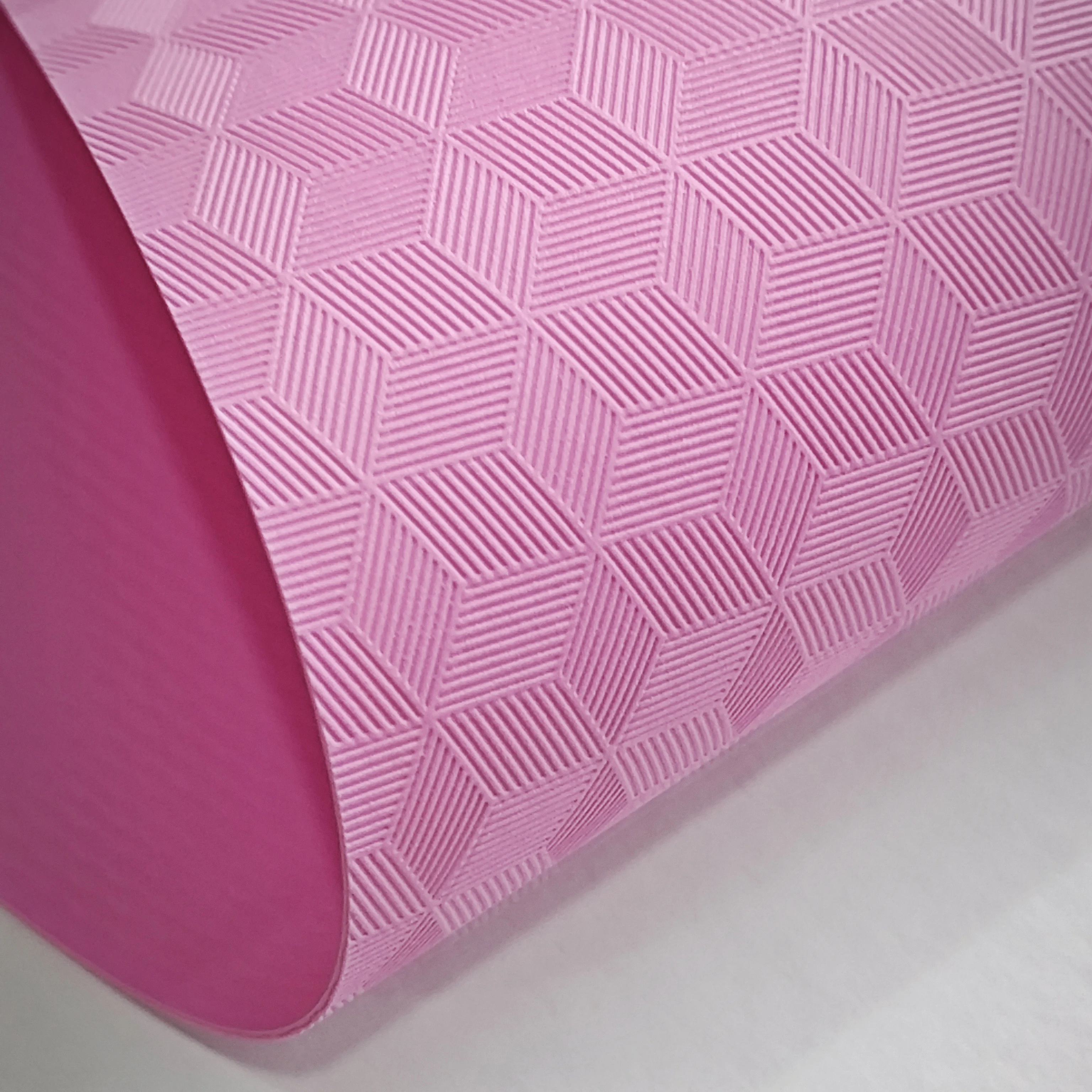 Heavy duty 280-2000gsm  produce different patterns of waterproof PVC tarpaulin rolls and vinyl tarpaulins for truck tent cover