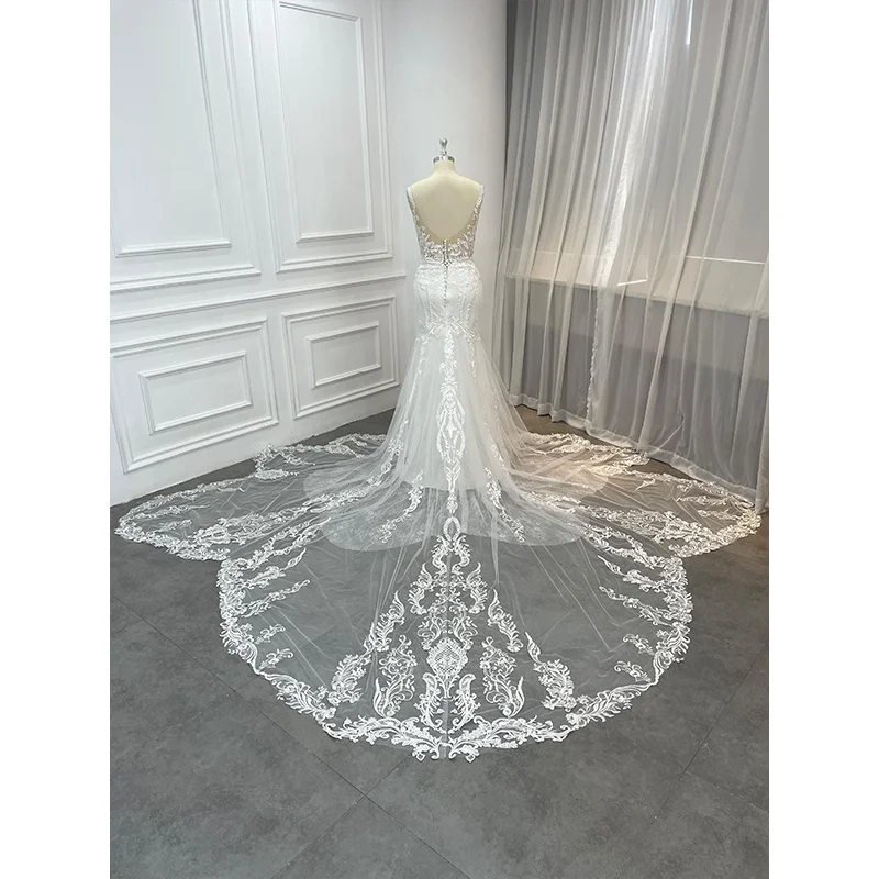 Wholesale Factory Ivory Appliques Lace Mermaid Gown Cathedral Train Bridal Sexy Plunge V Low Back Wedding Dresses with Long Veil