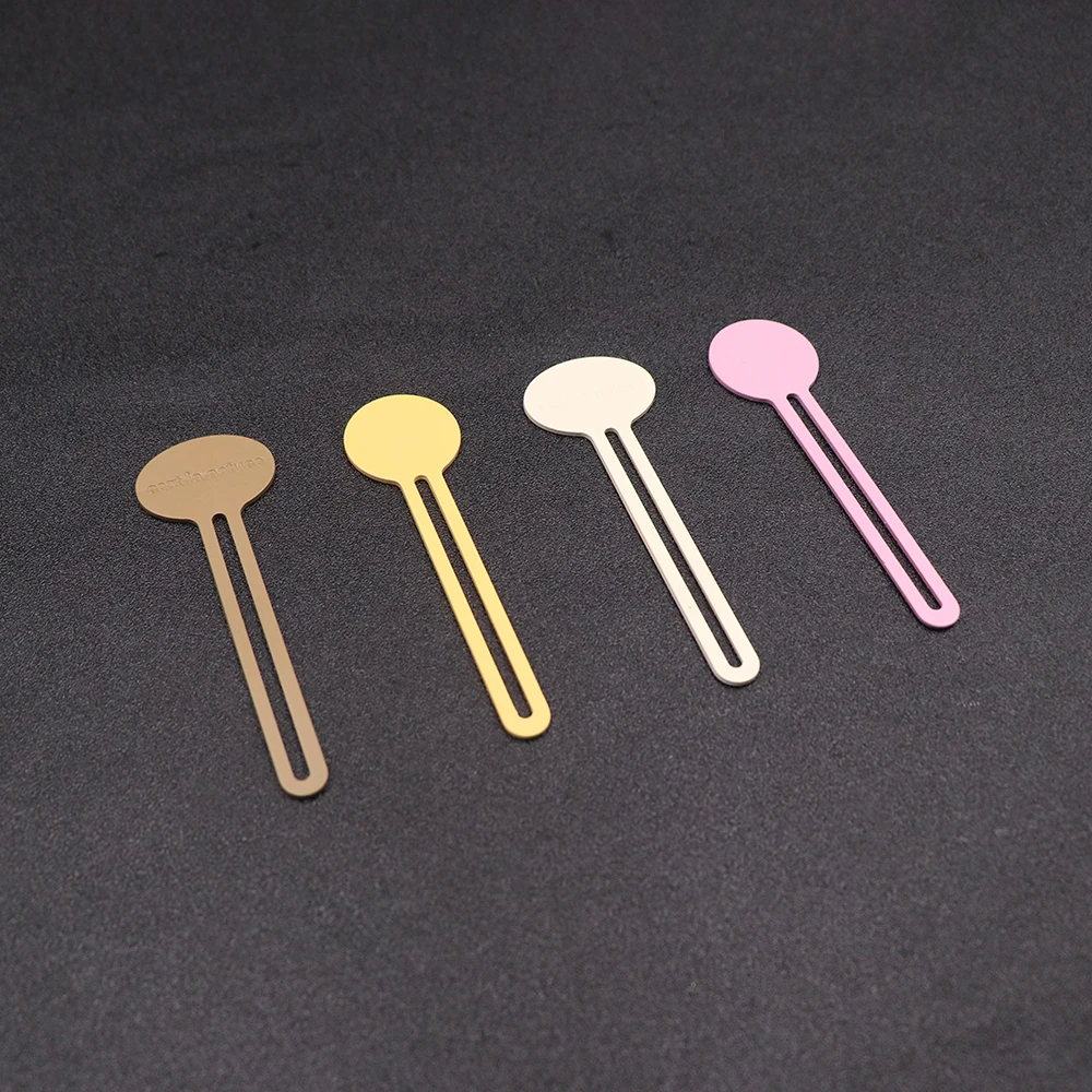 Metal Toothpaste Squeezer Tube Key Bathroom Hello kitty shape Cosmetic Paint Squeezer Washroom Creams Lotion Tube Wringer