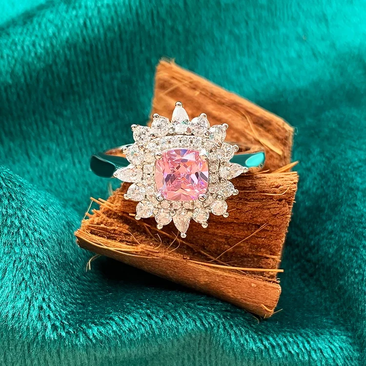 Women High Quality Sterling Silver 925 Ring with Fancy Cubic Zircon Flower Shape for Engagement