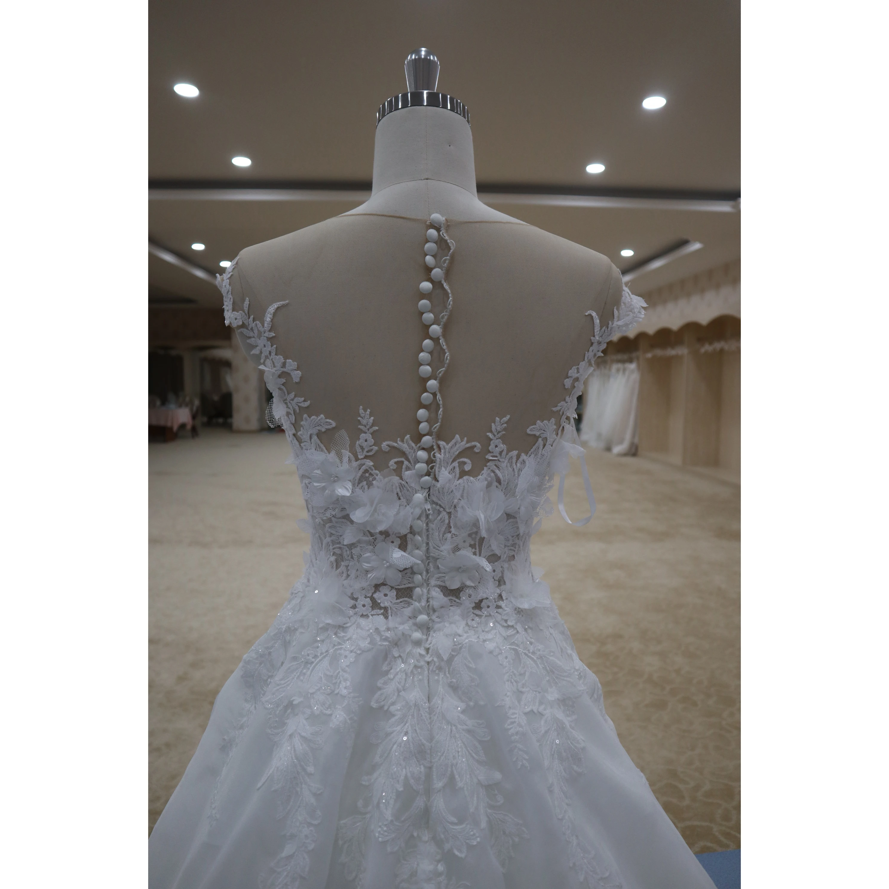 Factory Direct High-quality Sleeveless Bridal Girl Wedding Dress