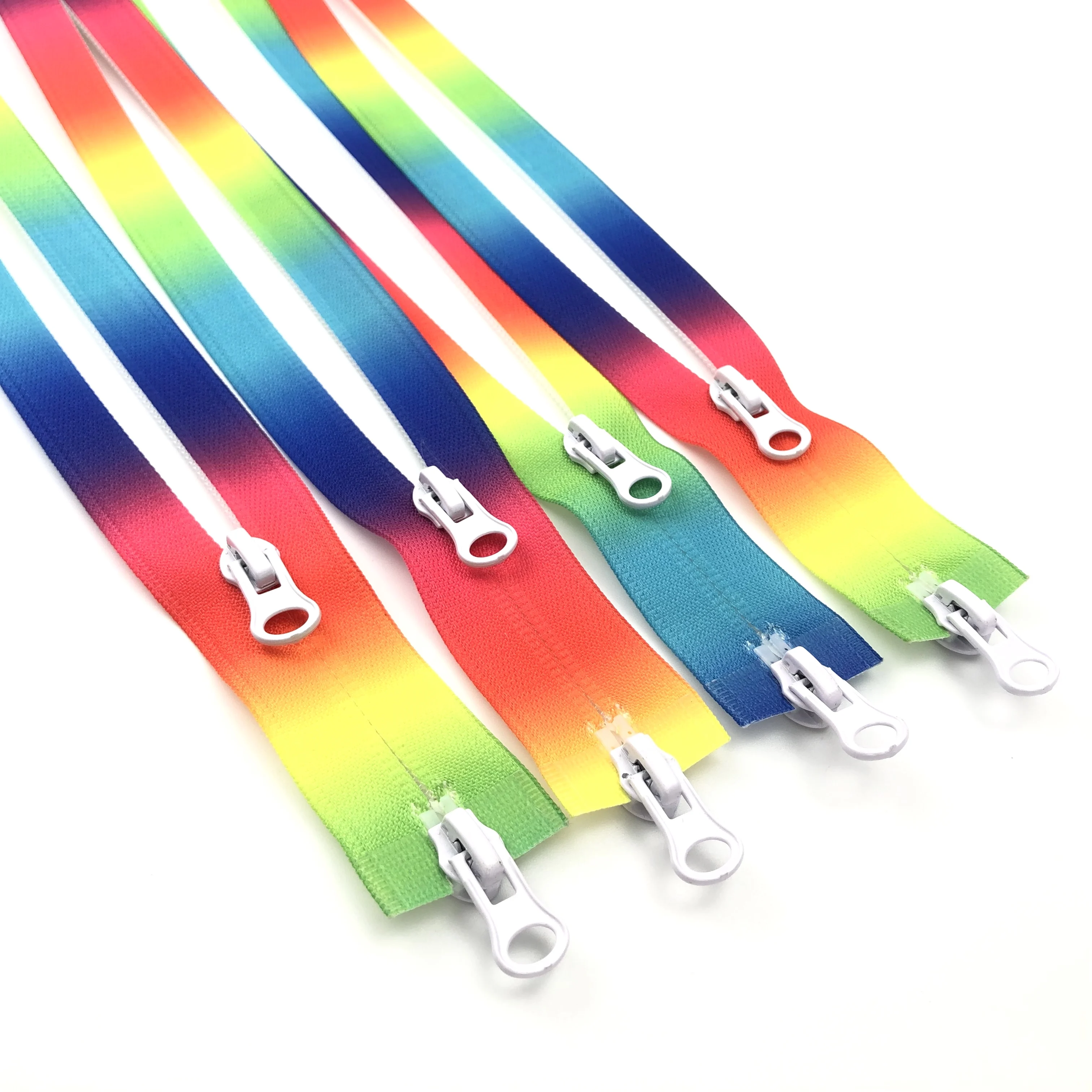 Пользовательский № 5 с открытым концом, новый дизайн, модная Радужная цветная лента, рулоны на молнии для детской одежды