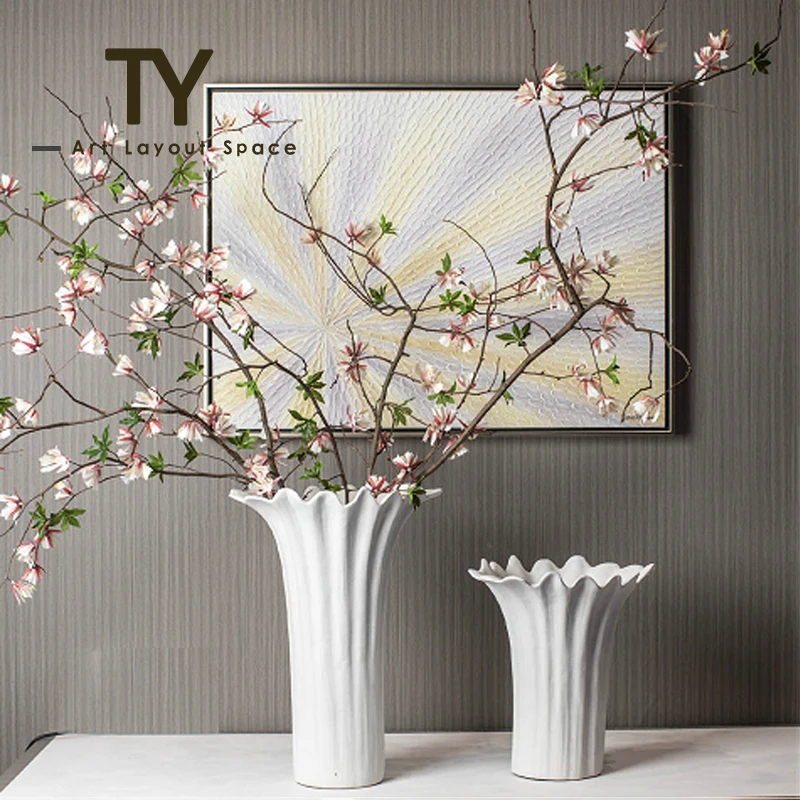 Simple modern sales office model room project department hotel lobby soft furnishings ceramic flower vase ornaments