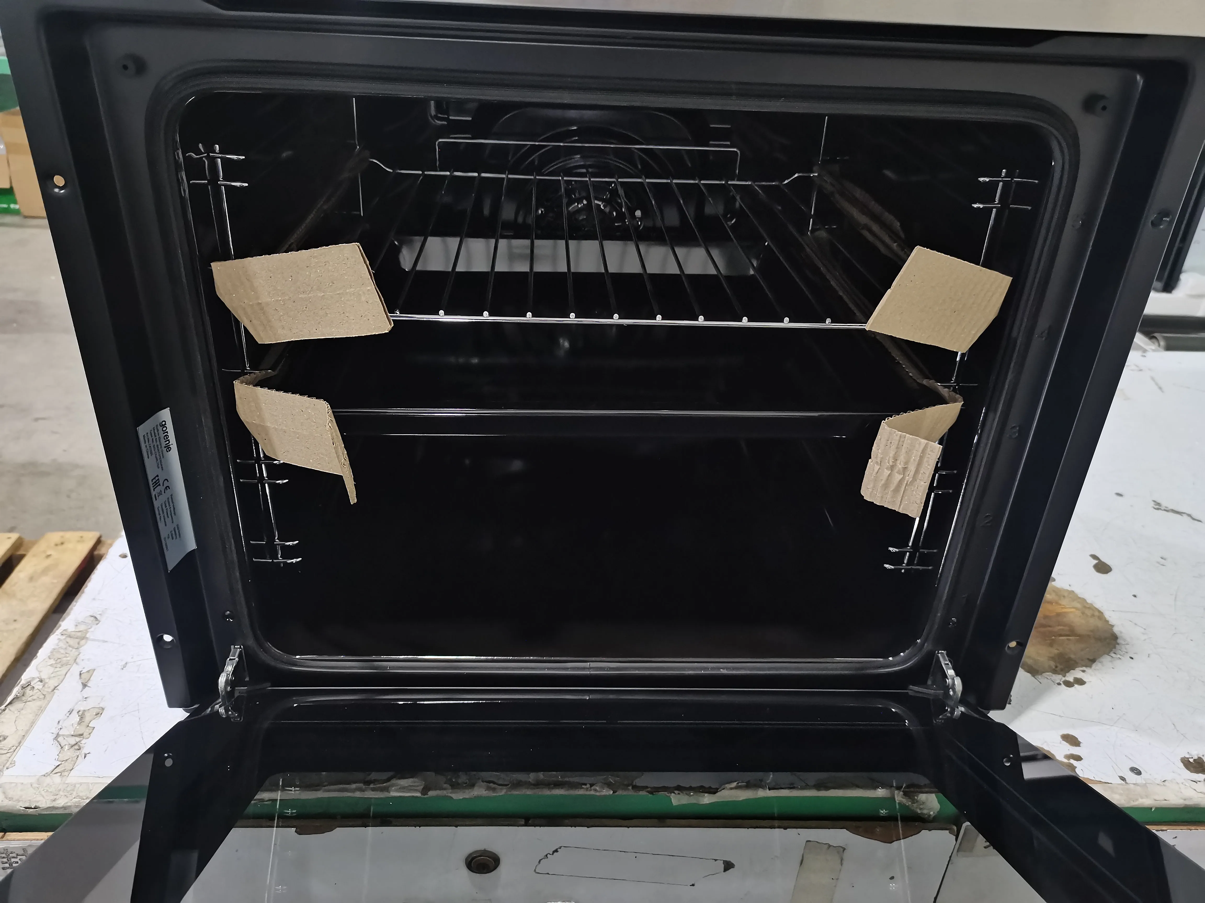 Manufacturer-Built 74L 60cm Electric Single Wall Oven for Home Use Gas-Powered Convection Oven Class a Energy Efficient Hotels