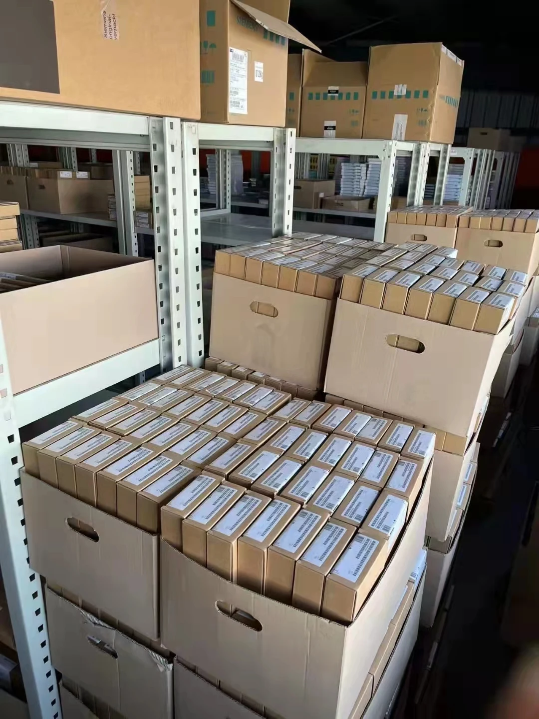 SIEMENS 6ES7231-5ND32-0XB0 SIMATIC S7-1200 Analog input The factory price  The spot  A good price 1 year warranty