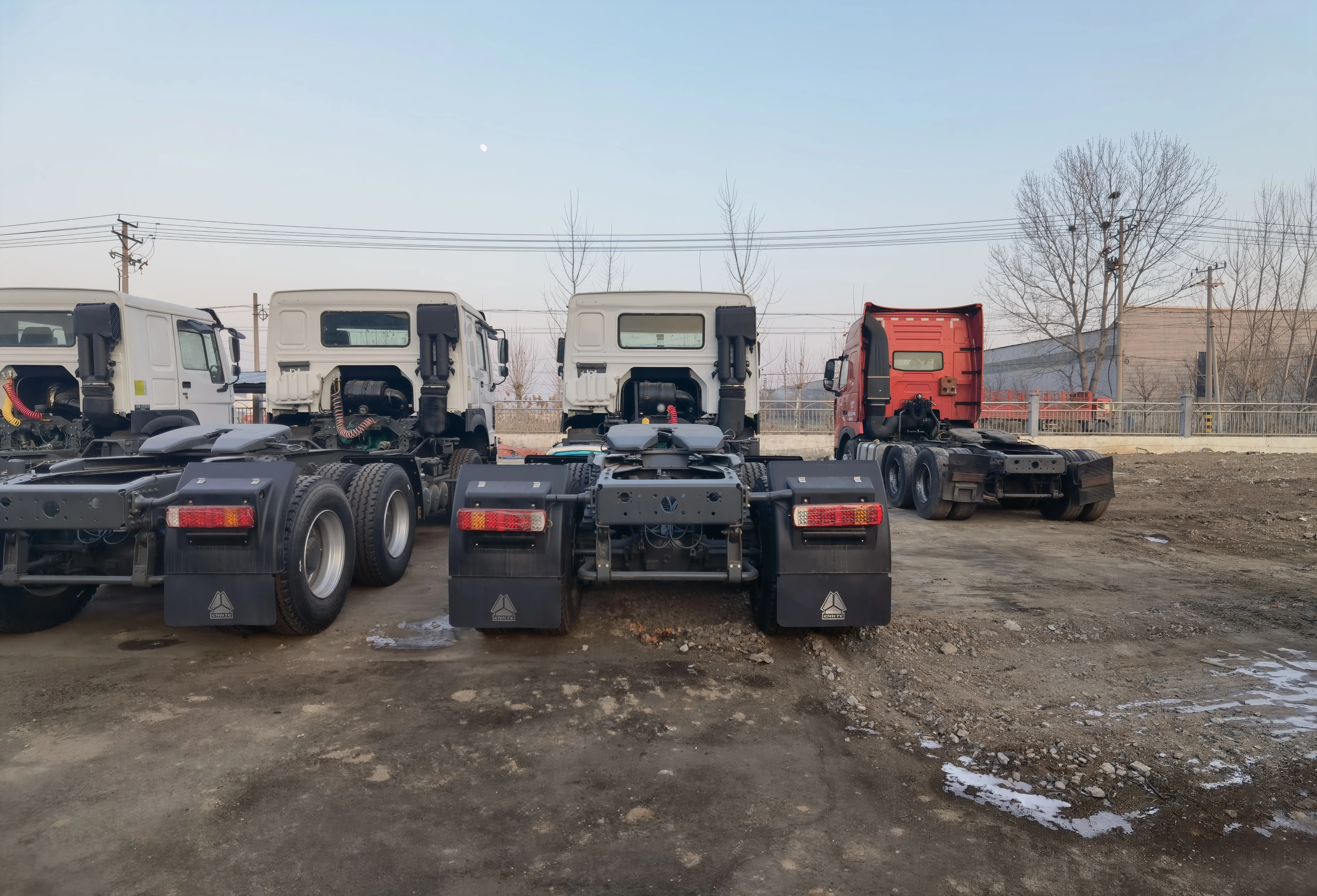 Китайский завод Sinotruk HOWO 6X4 тягач дизельное топливо тяжелый грузовик левое рулевое управление хорошее состояние ручная автоматическая коробка передач