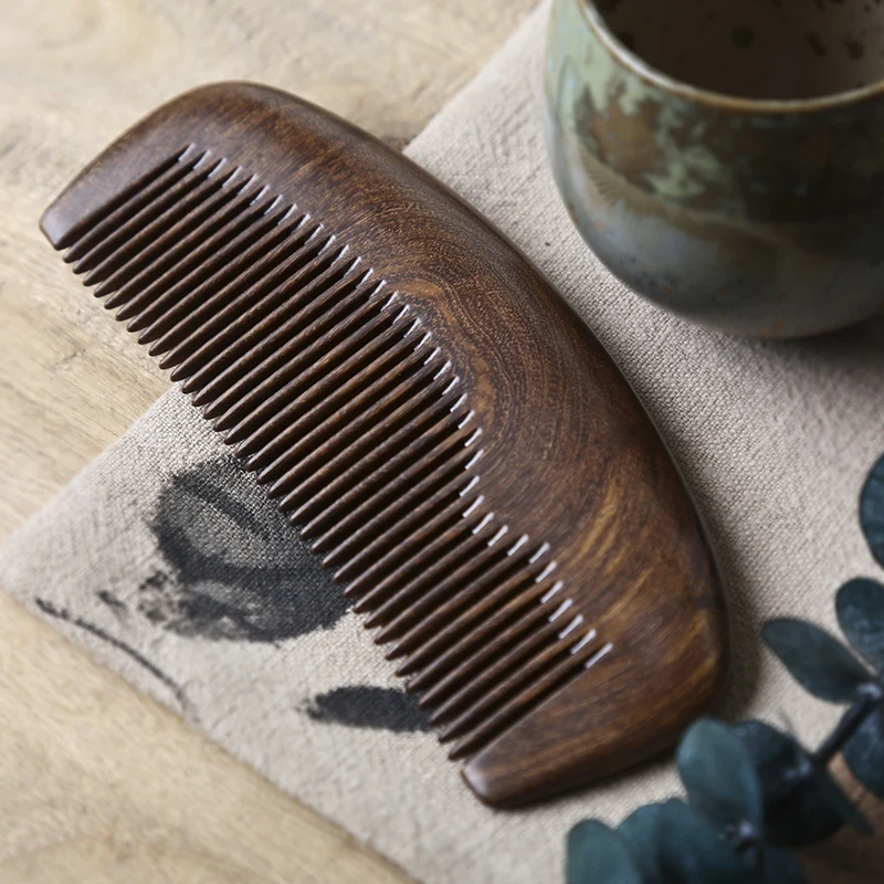 Sandalwood comb Souvenir  Gift doll woodcarving art production Wood carving handicraft manufacturer