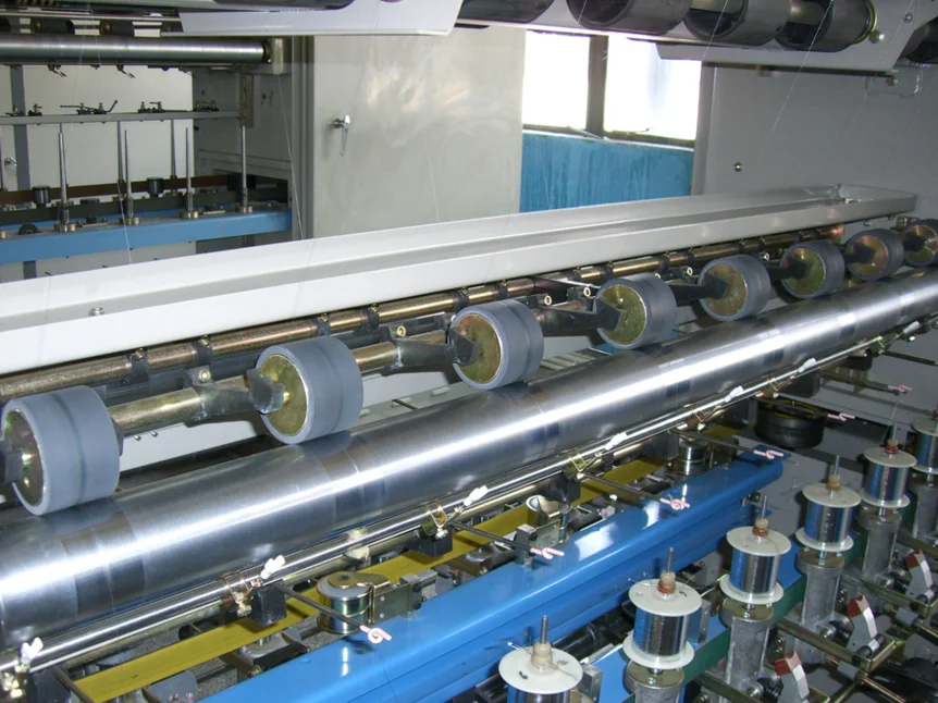Threading machine Metal spinning machine for metallic yarn adopts the rayon polyester filament as the core thread